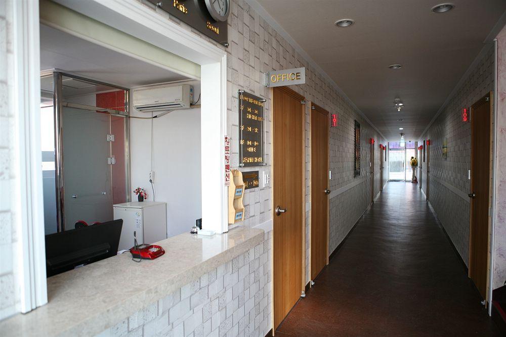 Incheon Airport Yegrina Hotel Экстерьер фото